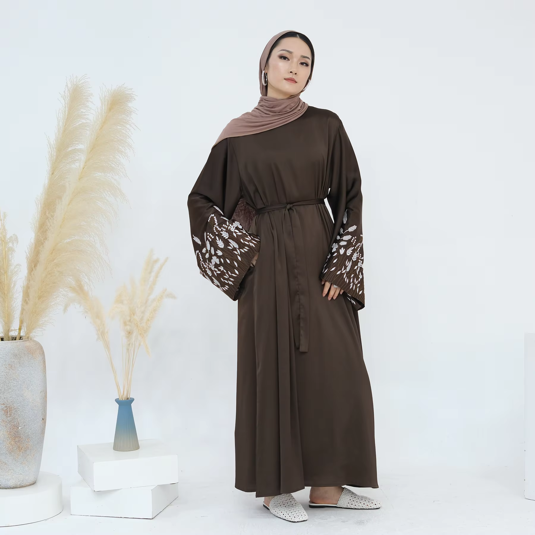 Winter Clothing Dubai - Embroidery Abaya for Women Muslim Dress