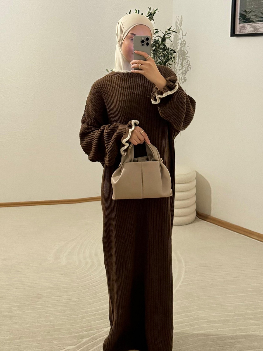 Muslim Women Winter Dubai Abay - Winter Clothing Dubai reseña y precio