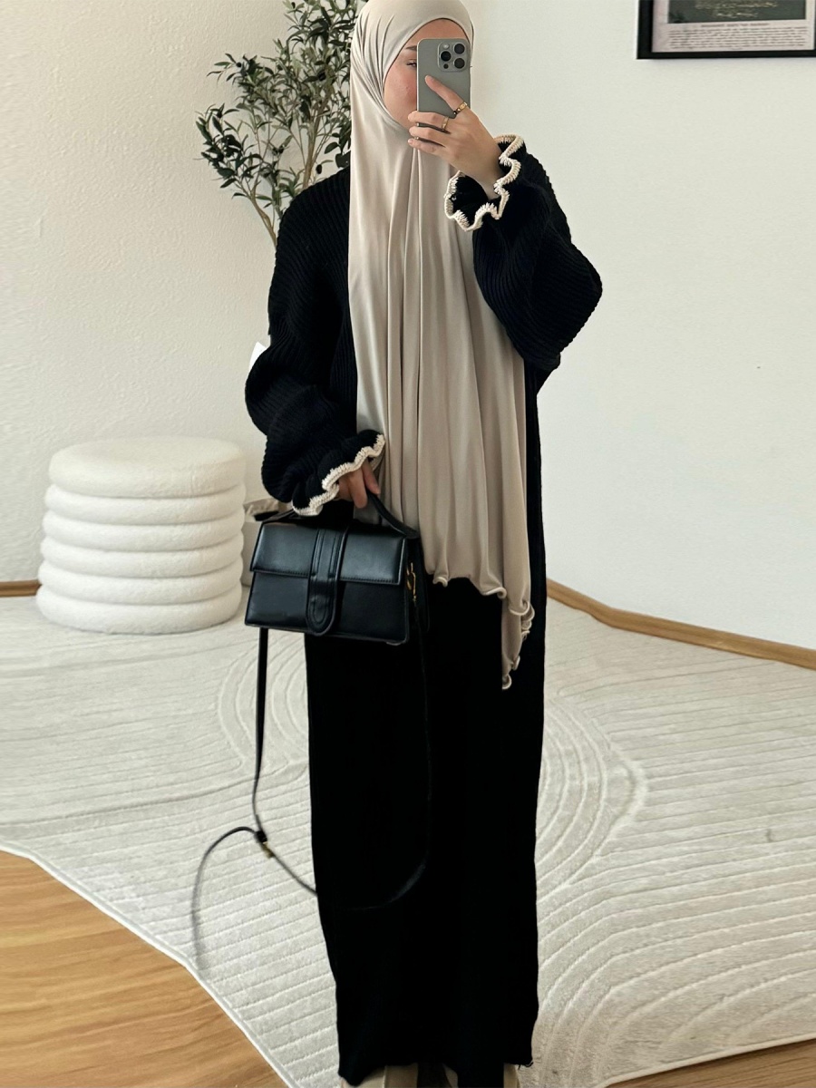 Muslim Women Winter Dubai Abay - Winter Clothing Dubai reseña y precio