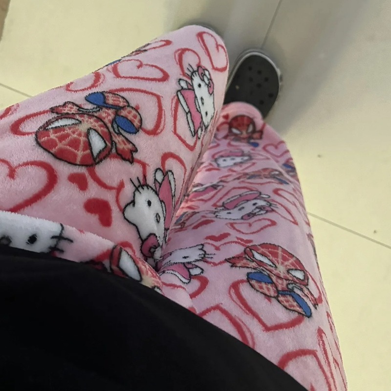 Hot Hello Kitty Flannel Pajama - Winter Clothing Anime reseña y precio